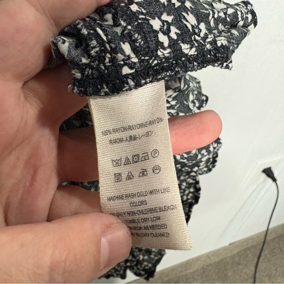 Free People One fine day black ditsy print mini tunic dress size medium - Picture 9 of 13